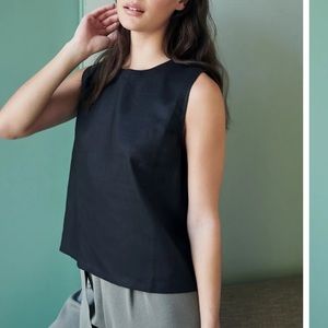 Quince linen tank NWOT